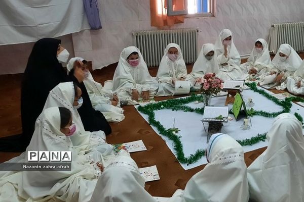 برگزاری محفل انس با قرآن در مجتمع آموزشی سما رودهن