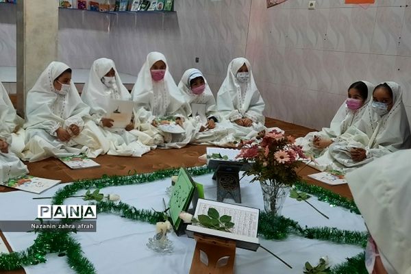 برگزاری محفل انس با قرآن در مجتمع آموزشی سما رودهن