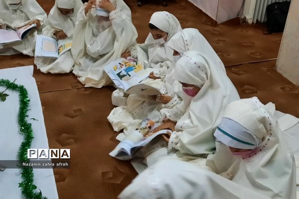 برگزاری محفل انس با قرآن در مجتمع آموزشی سما رودهن