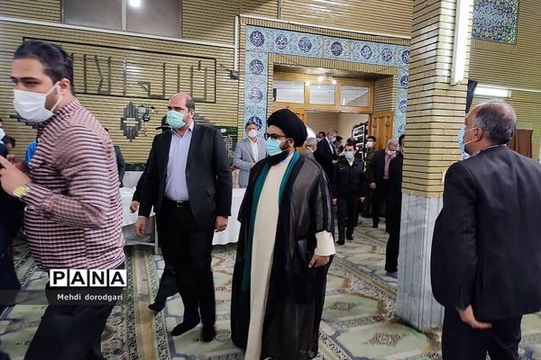 برگزاری نماز جمعه رودهن با حضور استاندار تهران