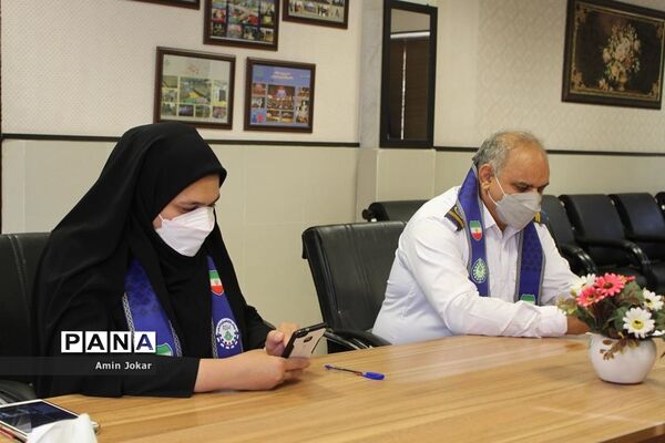 جلسه ویدئو کنفرانس مسئولان سازمان دانش‌آموزی استان فارس