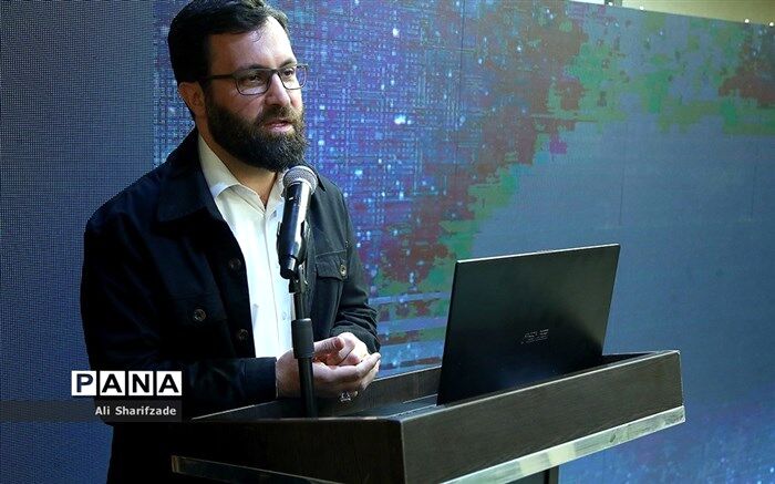 حسنی: «رویاد» معبر تنگ  حضور در سازمان اوج را به یک آزادراه تبدیل کرد