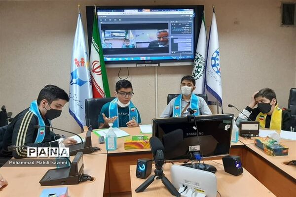 اولین مناظره دانش‌آموزان مدارس استثنایی با دانش‌آموزان منطقه ۱۳