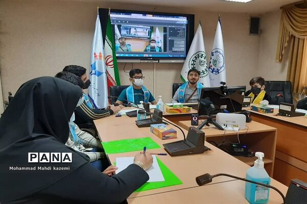 اولین مناظره دانش‌آموزان مدارس استثنایی با دانش‌آموزان منطقه ۱۳