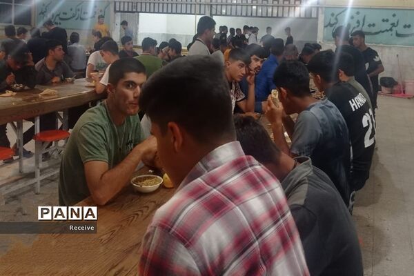 حضور سر زده مدیرکل آموزش و پرورش استان فارس از هنرستان شبانه‌روزی شهید مطهری آب باریک شیراز