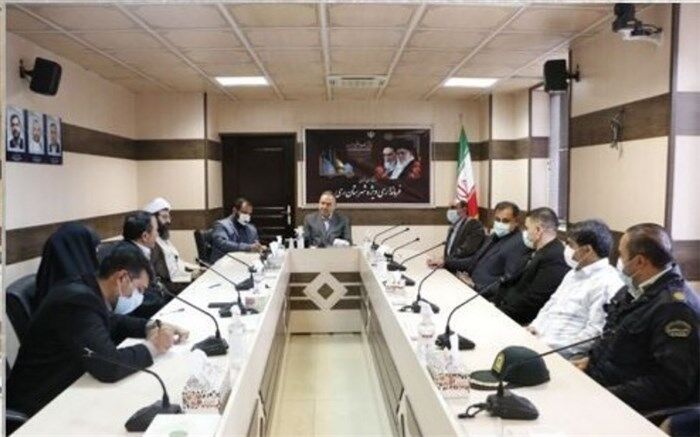 کار جهادی و مدیریت انقلابی تنها راه‌حل مشکلات است