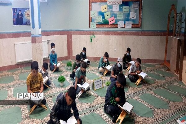 محفل انس با قرآن در مدارس جوادآباد