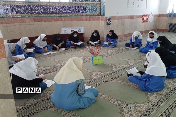 محفل انس با قرآن در مدارس جوادآباد