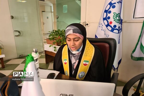 مناظره دانش‌آموزی با موضوع نقش آموزش مجازی در فعالیت‌های آموزشی و پرورشی مدارس