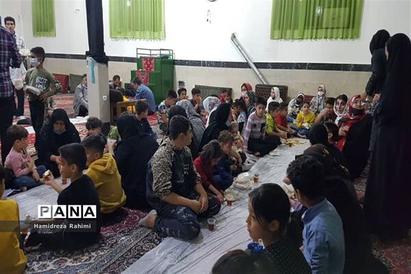 ضیافت شهدایی در روستاهای کم‌برخوردار