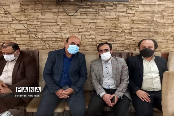 اولین جلسه هم‌اندیشی مدیران مدارس آموزش و پرورش منطقه ۱۴