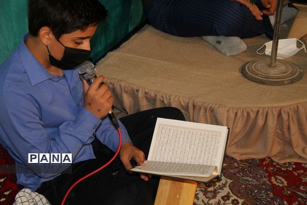 محفل انس با قرآن در دبیرستان شاهد امام جواد(ع) بهبهان