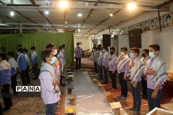 محفل انس با قرآن در دبیرستان شاهد امام جواد(ع) بهبهان