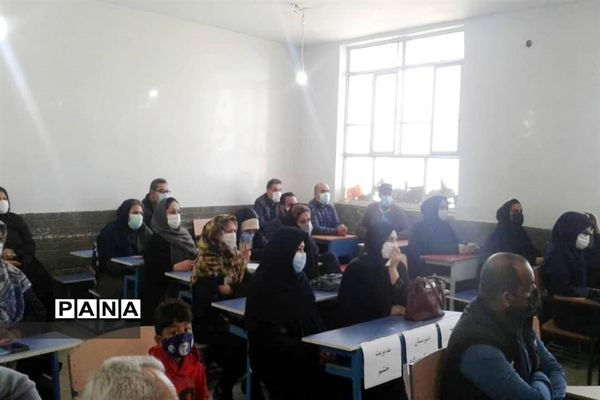 برگزاری کارگاه‌های توانمند‌سازی دانش‌آموزان در مدارس آسیب‌پذیر شهرستان امیدیه