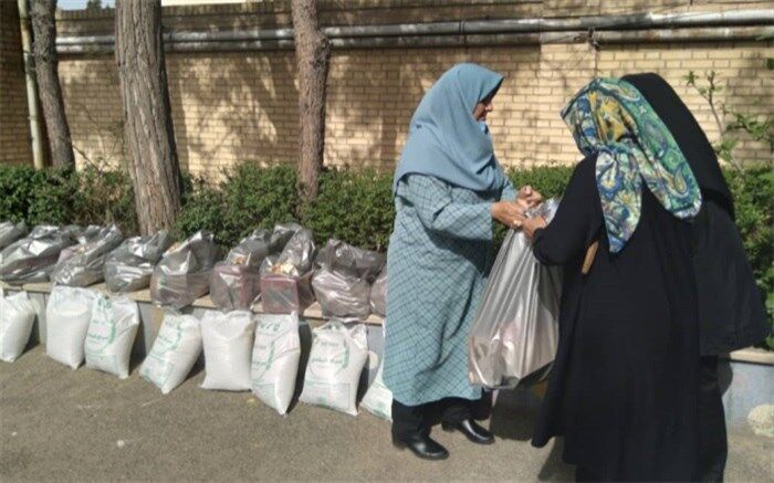 اجرای طرح همدلی وکمک به خانواده‌های نیازمند در هنرستان فنی حضرت زهرا (س) انجام شد
