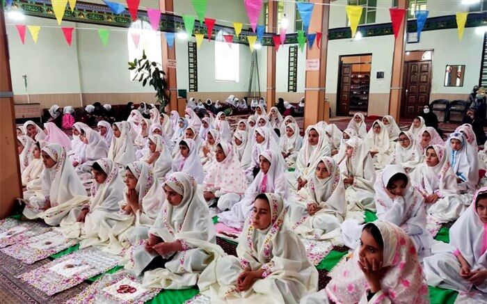 برگزاری آئین جشن تکلیف در آموزشگاه صدیقه زهرا(س) شهرستان نیر