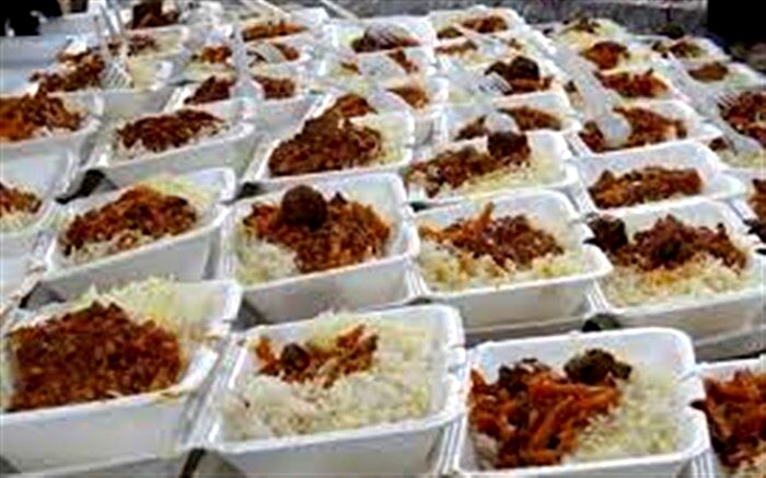 توزیع بیش از ۶۷۶ هزار پرس غذای گرم میان خانواده‌های نیازمند