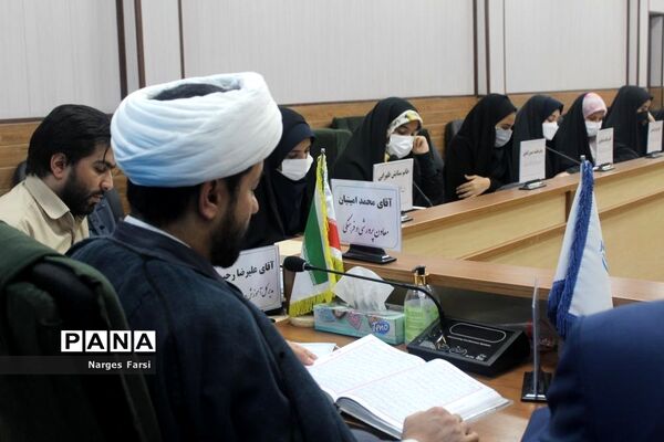 جلسه افتتاحیه  یازدهمین دوره مجلس دانش‌آموزی دختران استان قم