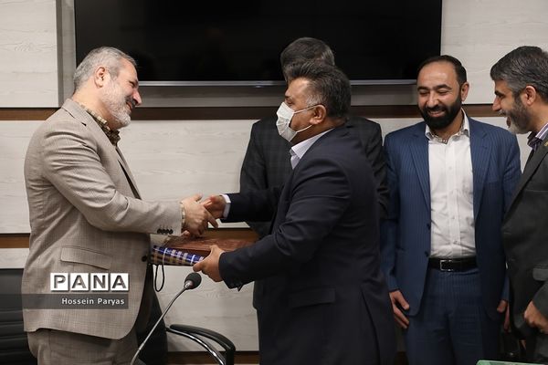 مراسم تکریم و معارفه سرپرست قائم‌مقام معاون وزیر در سازمان دانش‌آموزی