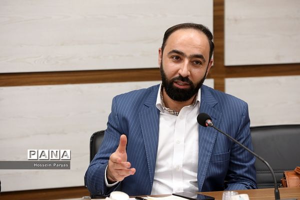 مراسم تکریم و معارفه سرپرست قائم‌مقام معاون وزیر در سازمان دانش‌آموزی