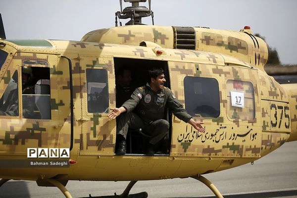 تمرین رژه بالگردی هوانیروز ارتش