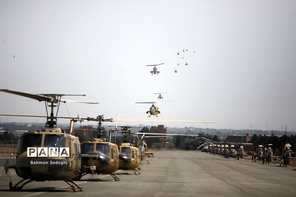 تمرین رژه بالگردی هوانیروز ارتش