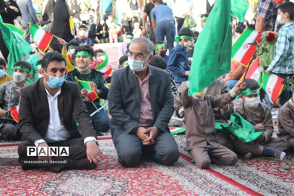 اجتماع بزرگ روزه اولی‌ها و روزه کله‌‍ گنجشکی‌های استان فارس