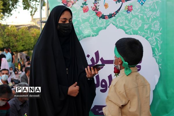 اجتماع بزرگ روزه اولی‌ها و روزه کله‌‍ گنجشکی‌های استان فارس