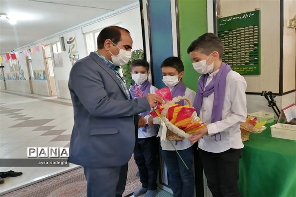 برگزاری جشن میلاد امام حسن مجتبی علیه السلام در آموزش و پرورش ناحیه سه شیراز