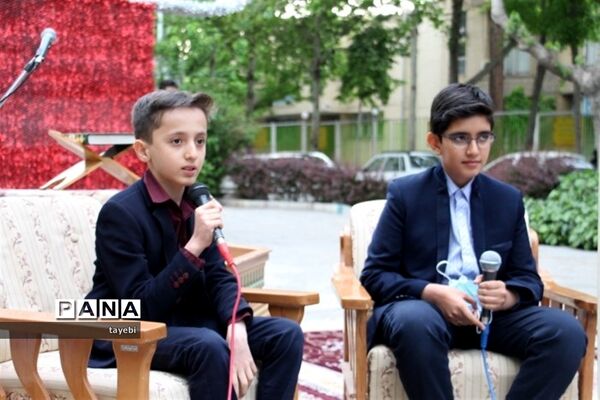 برگزاری مراسم معنوی محفل انس با قرآن دانش‌آموزی در اصفهان