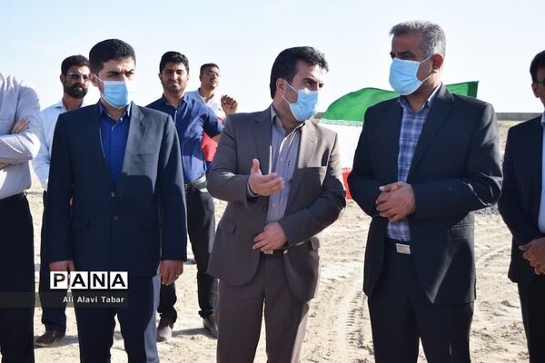 افتتاح و کلنگ‌زنی  4 پروژه  زمین‌مصنوعی مینی‌فوتبال در روستای کره‌بنده  استان بوشهر
