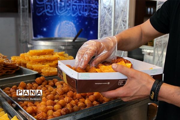 پخت زولبیا و بامیه در ایام ماه رمضان