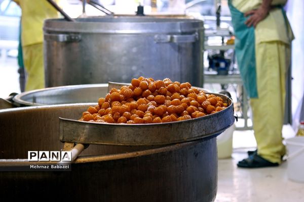 پخت زولبیا و بامیه در ایام ماه رمضان