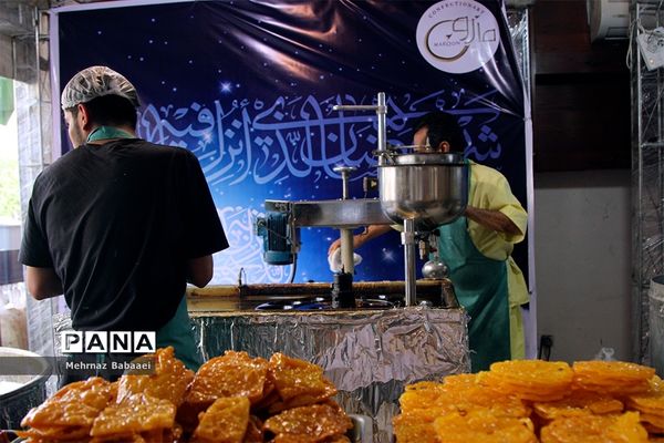 پخت زولبیا و بامیه در ایام ماه رمضان