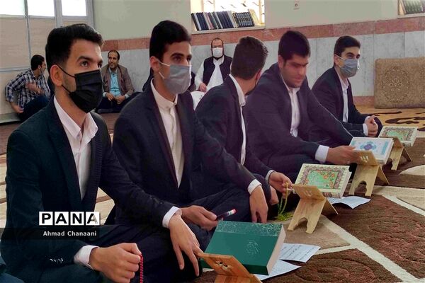 برپایی محفل انس با قرآن کریم در شهرستان کارون