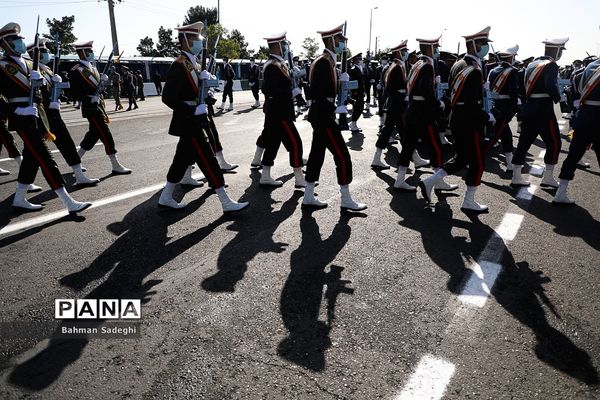 رژه روز ارتش جمهوری اسلامی ایران