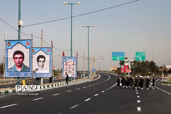 رژه روز ارتش جمهوری اسلامی ایران