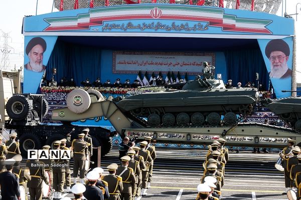 رژه روز ارتش جمهوری اسلامی ایران