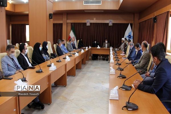 آیین تکریم و معارفه معاون آموزش‌های عمومی و مهارتی دانشگاه آزاد اسلامی واحد اسلامشهر