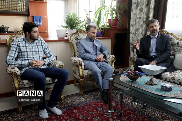 دیدار سرپرست معاونت پرورشی با برگزیدگان مسابقات بین المللی قرآن دانش‌آموزان جهان اسلام