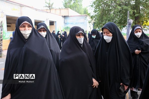 جشن روزه اولی‌ها در مدرسه ایران منطقه ۱۲