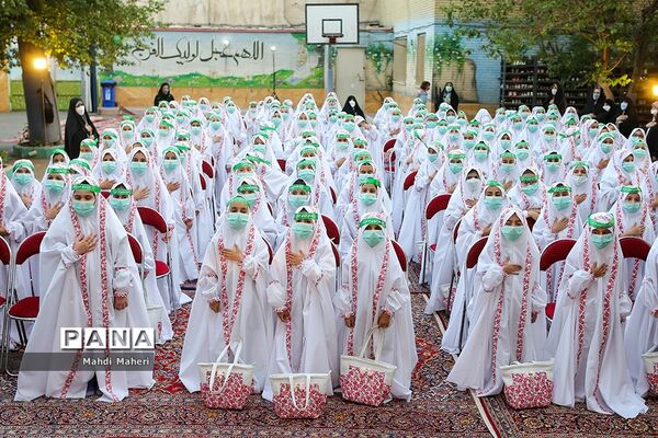 جشن روزه اولی‌ها در مدرسه ایران منطقه ۱۲