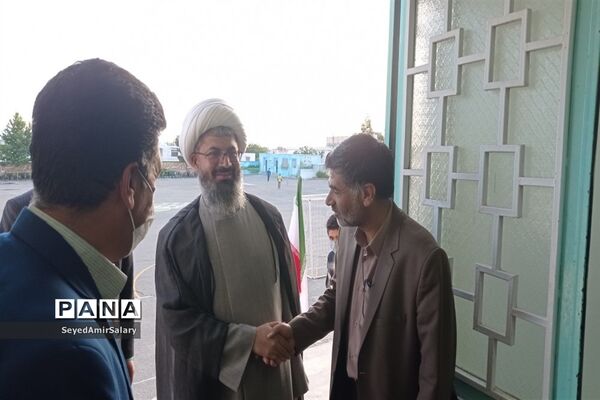جشن تکلیف دانش‌آموزان دبیرستان پسرانه شاهد امام صادق (ع)کاشمر