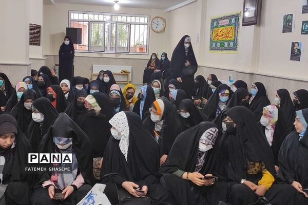 ضیافت افطاری و نشست صمیمی جمعی از نخبگان با امام جمعه شهرستان پردیس