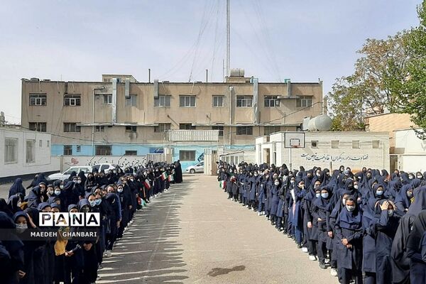 مراسم استقبال دانش‌آموزان از پیکر شهید گمنام در دبیرستان مسلم بن عوسجه  پردیس