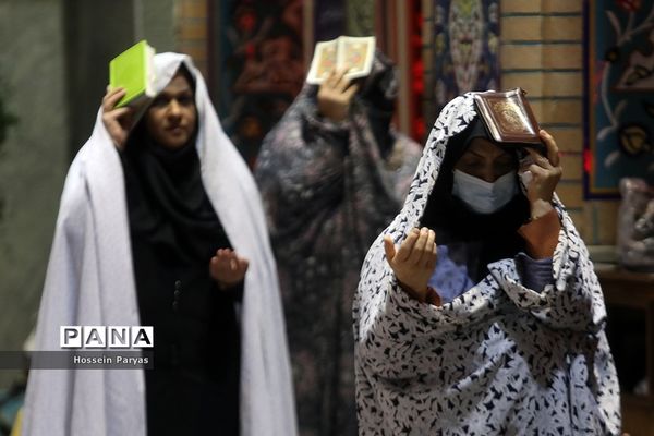 مراسم احیا شب نوزدهم ماه مبارک رمضان در امامزاده صالح (ع)