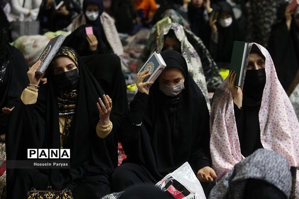 مراسم احیا شب نوزدهم ماه مبارک رمضان در امامزاده صالح (ع)