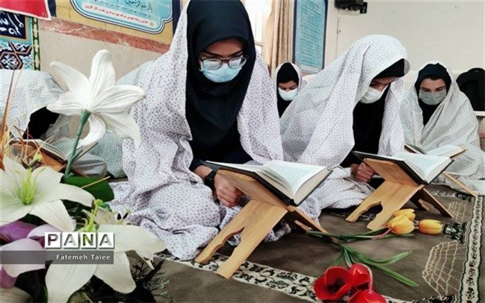 شور و شوق دانش‌آموزان روزه‌دار سمیرمی/ فیلم