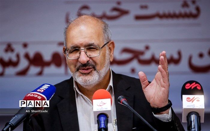 پاسخ رئیس سازمان سنجش به نگرانی‌ها درباره الکترونیک شدن کنکور