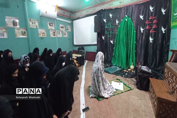 شب زنده‌داری دانش‌آموزان زاهدانی در نخستین شب قدر